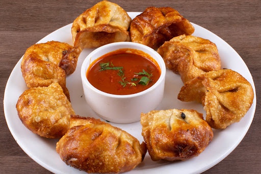 Fried Momos (8 Pieces)